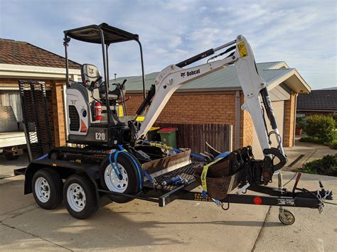 Mini Excavator Hire Shop: Woking